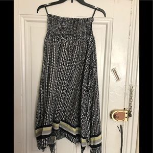 Skirt/dress hankerchief bottom.